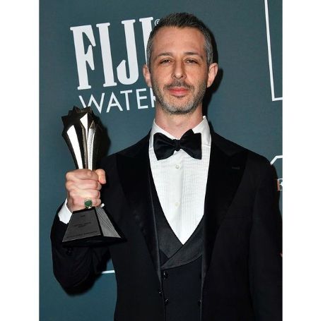 Jeremy Strong rewarded with an award.